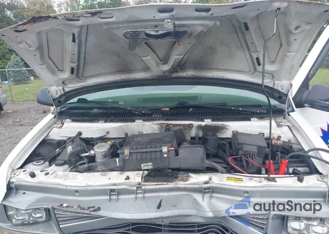 2005 Chevrolet Astro из США, поврежденный, VIN 1GCDL19X85B111762